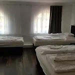 Hbh Bajor Soerhaz Solyomfeszek Panzio 3* Казинцбарцика
