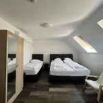 Hbh Bajor Soerhaz Solyomfeszek Panzio