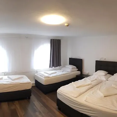 Hbh Bajor Soerhaz Solyomfeszek Panzio 3* Kazincbarcika