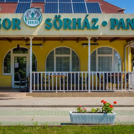 Hbh Bajor Soerhaz Solyomfeszek Panzio 3*
