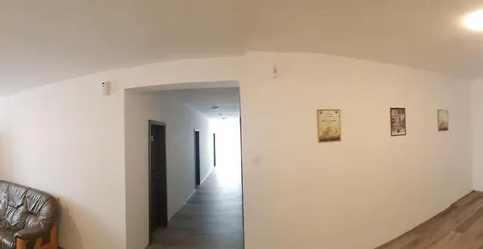 Hbh Bajor Soerhaz Solyomfeszek Panzio 3* كزينكبرسكا