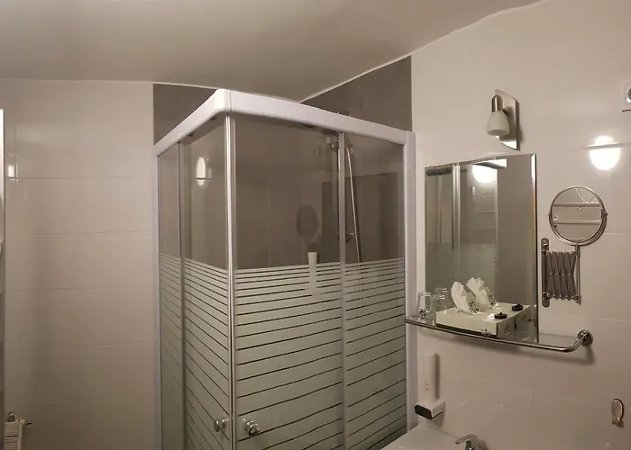Hbh Bajor Sörház, étterem és Panzió
