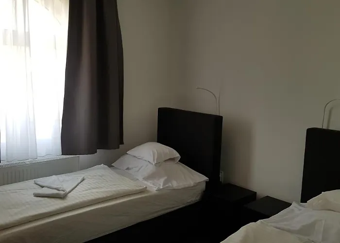 Hbh Bajor Sörház, étterem és Panzió Bed & Breakfast Kazincbarcika
