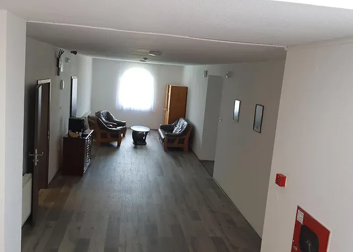 Bed & Breakfast Hbh Bajor Sörház, étterem és Panzió