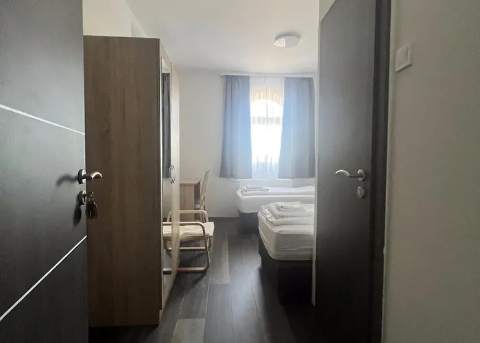 Hbh Bajor Sörház, étterem és Panzió Bed & Breakfast 3*