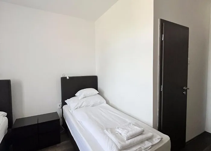 فندق مبيت وإفطار Hbh Bajor Soerhaz Solyomfeszek Panzio 3*