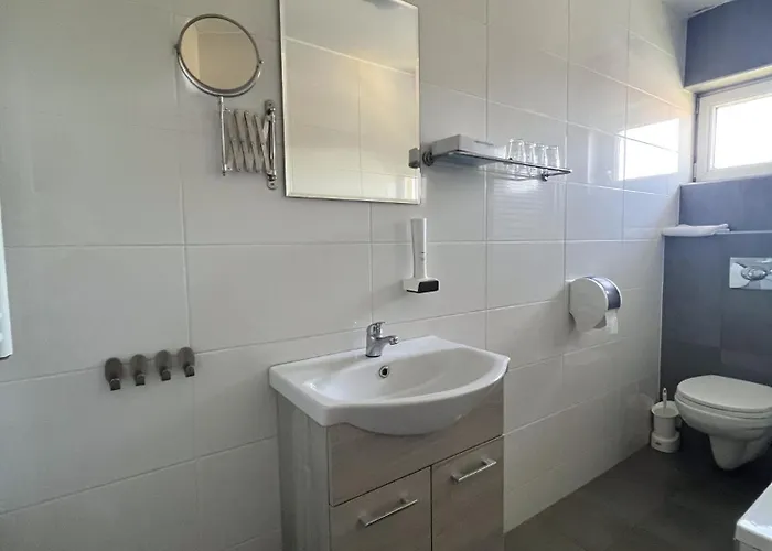 Hbh Bajor Sörház, étterem és Panzió Bed & Breakfast 3*