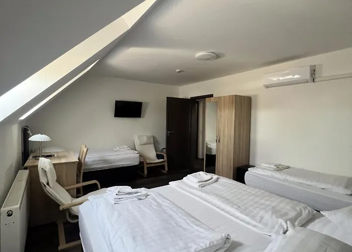 Bed & Breakfast Hbh Bajor Sörház, étterem és Panzió Kazincbarcika