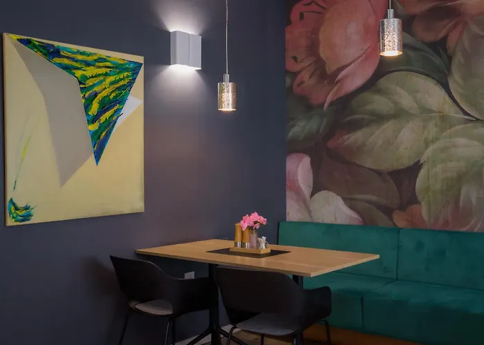 فندق مبيت وإفطار Hbh Bajor Soerhaz Solyomfeszek Panzio 3*